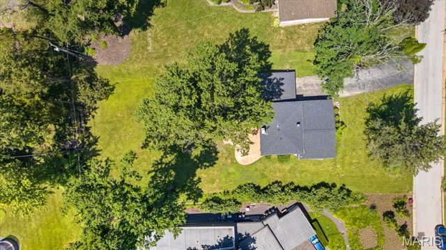 6 The Knolls Lane, Creve Coeur, MO 63141