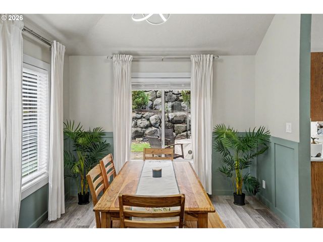 3669 LACHS Ct S, Salem, OR 97302