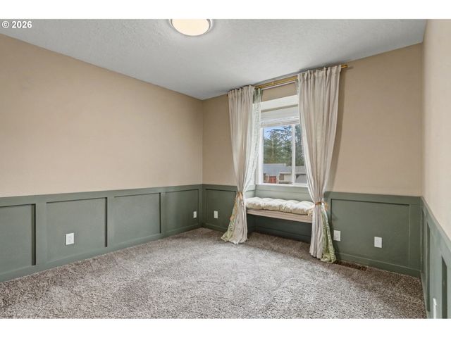 3669 LACHS Ct S, Salem, OR 97302