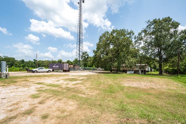 16067 Fm 1485 Road, Conroe, TX 77306
