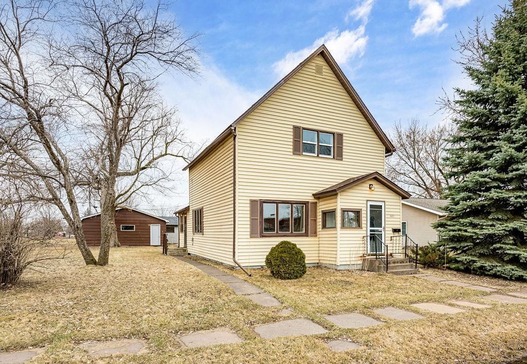 1621 Elmira Avenue, Superior, WI 54880