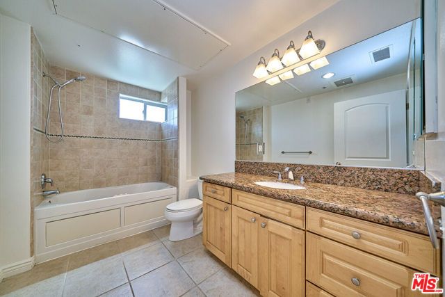 1042 S Kingsley Drive PH4, Los Angeles, CA 90006