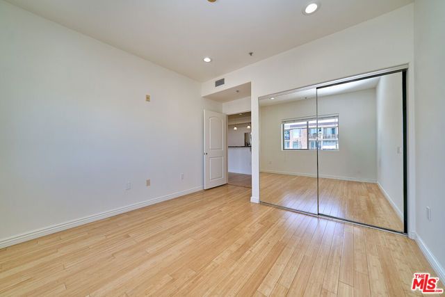 1042 S Kingsley Drive PH4, Los Angeles, CA 90006