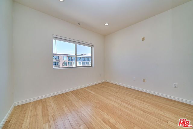 1042 S Kingsley Drive PH4, Los Angeles, CA 90006