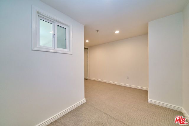1042 S Kingsley Drive PH4, Los Angeles, CA 90006