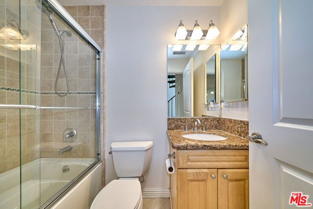 1042 S Kingsley Drive PH4, Los Angeles, CA 90006