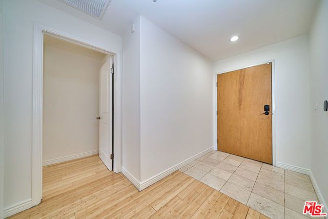1042 S Kingsley Drive PH4, Los Angeles, CA 90006