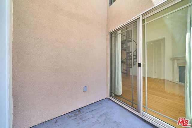 1042 S Kingsley Drive PH4, Los Angeles, CA 90006