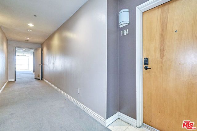 1042 S Kingsley Drive PH4, Los Angeles, CA 90006