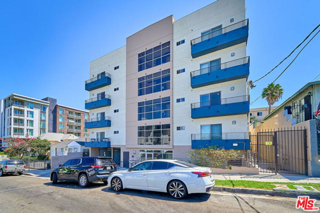 1042 S Kingsley Drive PH4, Los Angeles, CA 90006