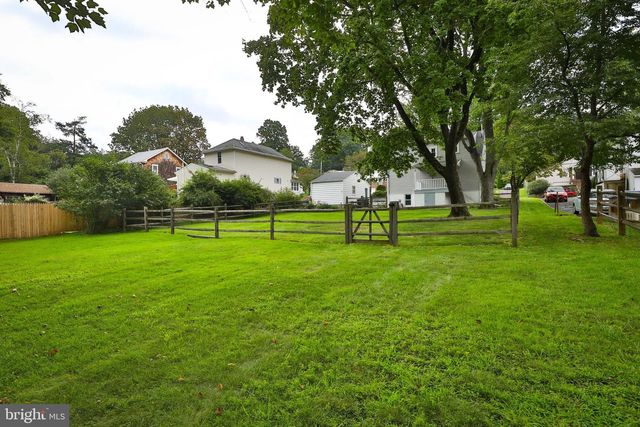 732 N TYSON AVE, Glenside, PA 19038