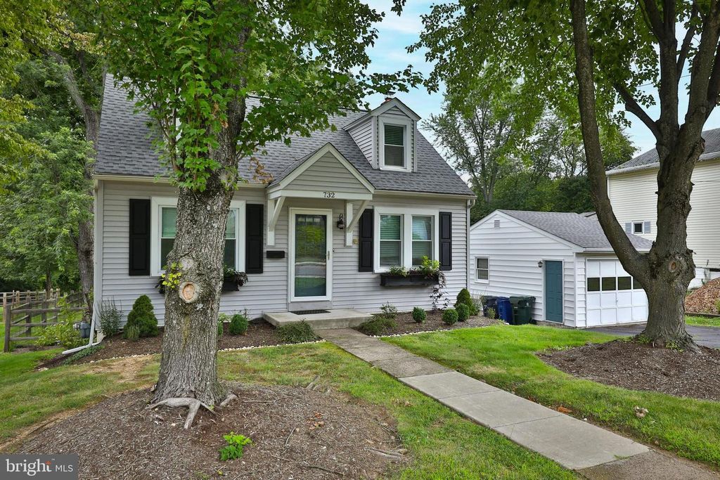 732 N TYSON AVE, Glenside, PA 19038