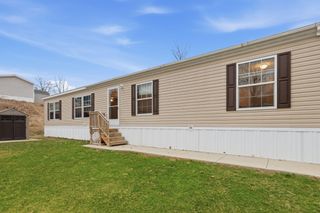 1815 Veronica Street Se 196, Lowell City, MI 49331