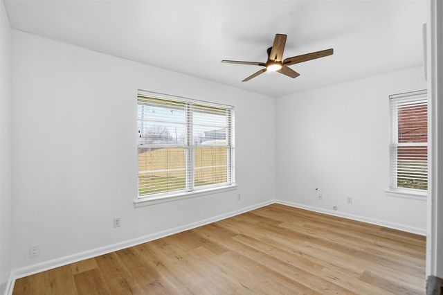 525 W Ridgewood Drive, Garland, TX 75041