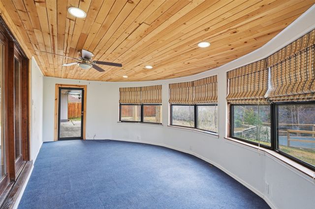 525 W Ridgewood Drive, Garland, TX 75041