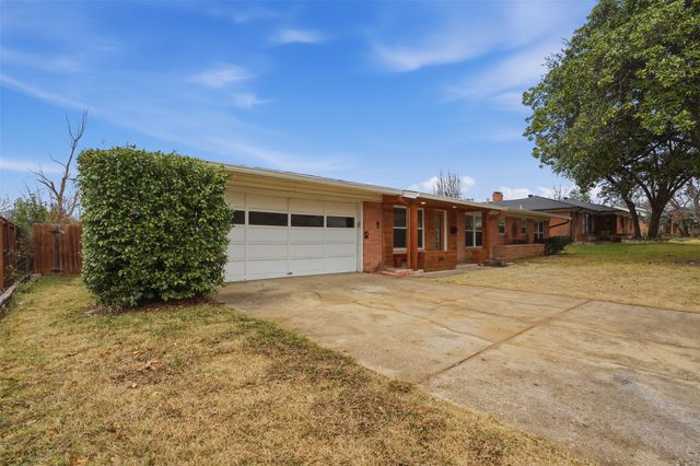 525 W Ridgewood Drive, Garland, TX 75041