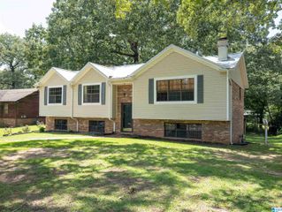 3018 LONE OAK ROAD, Hueytown, AL 35023