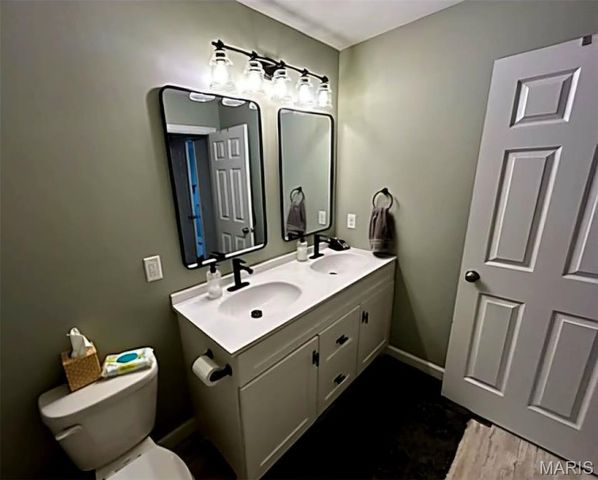 13 Berkshire Court, Troy, MO 63379