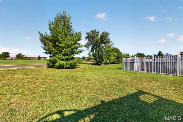 13 Berkshire Court, Troy, MO 63379