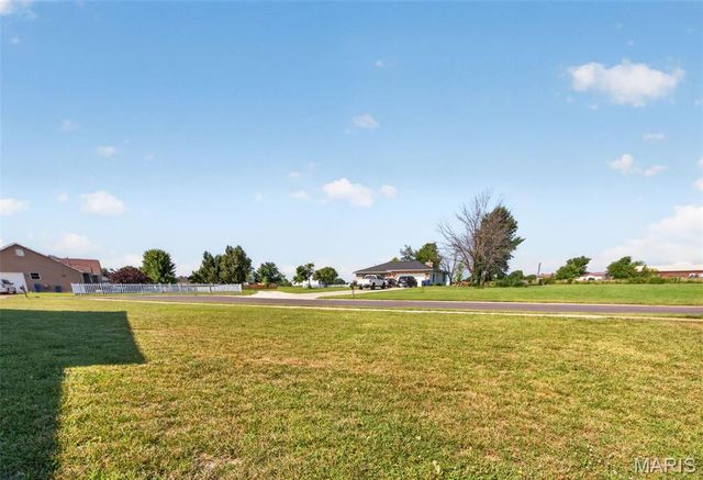 13 Berkshire Court, Troy, MO 63379