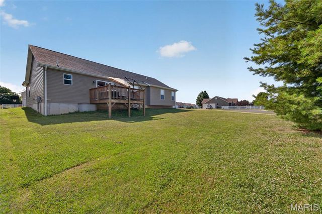 13 Berkshire Court, Troy, MO 63379