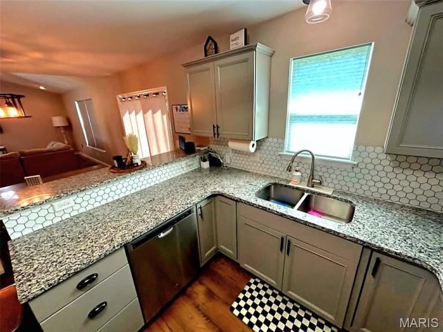 13 Berkshire Court, Troy, MO 63379