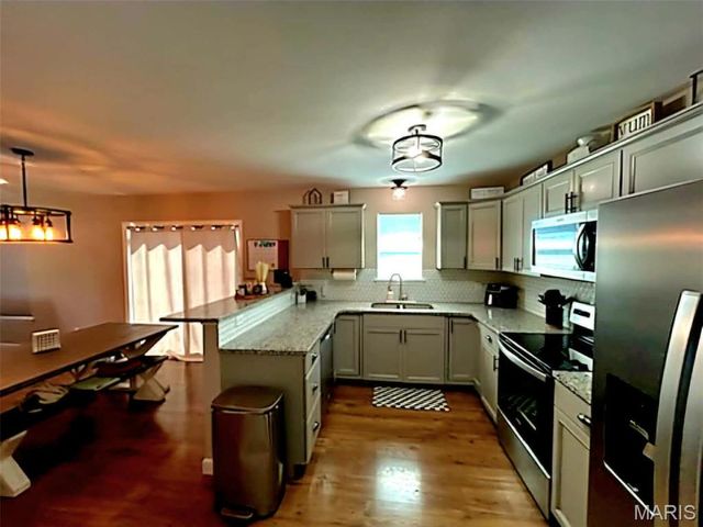 13 Berkshire Court, Troy, MO 63379
