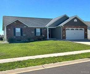 13 Berkshire Court, Troy, MO 63379