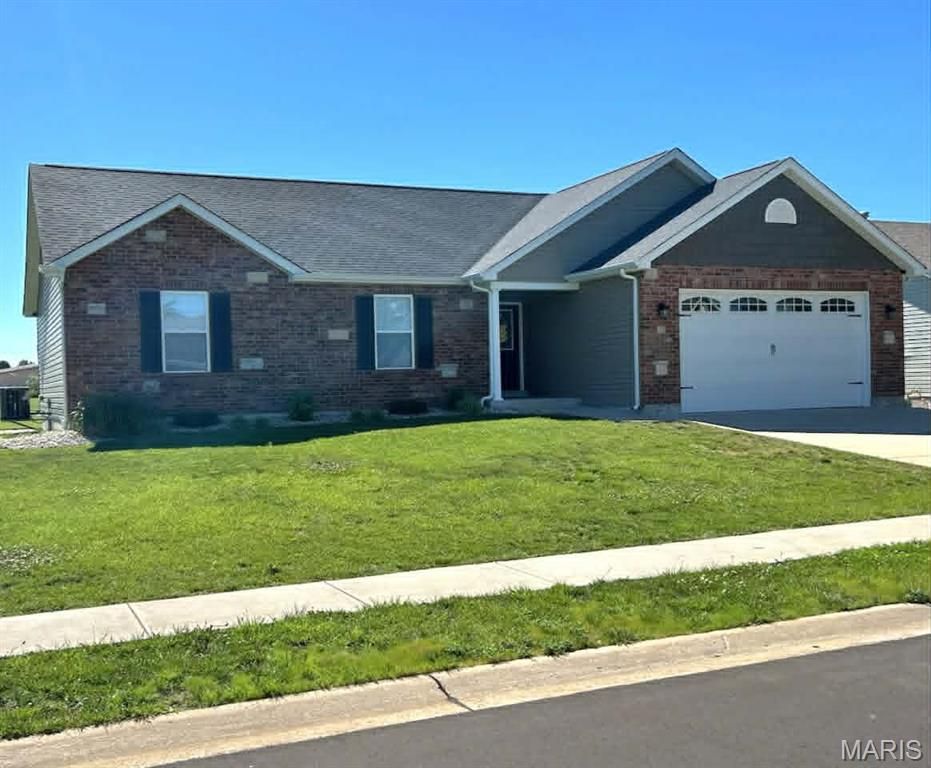 13 Berkshire Court, Troy, MO 63379