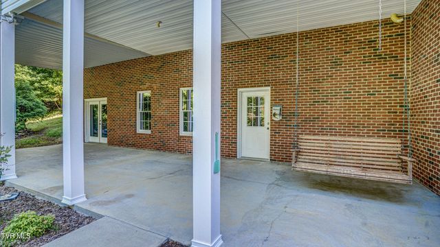1212 Wahoo Valley Road, Kingsport, TN 37663