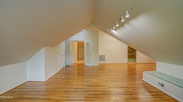 1212 Wahoo Valley Road, Kingsport, TN 37663