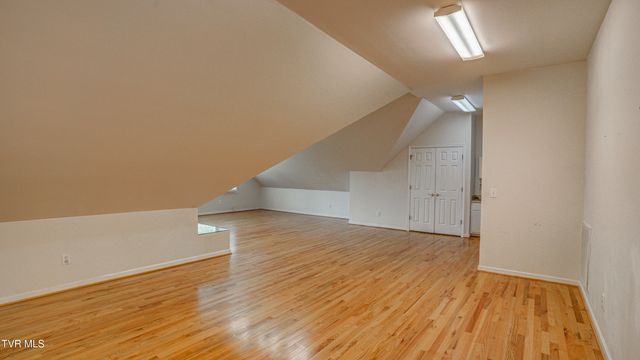 1212 Wahoo Valley Road, Kingsport, TN 37663