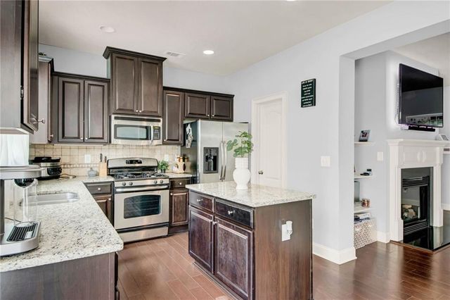 2306 Oakton Place SE, Smyrna, GA 30082