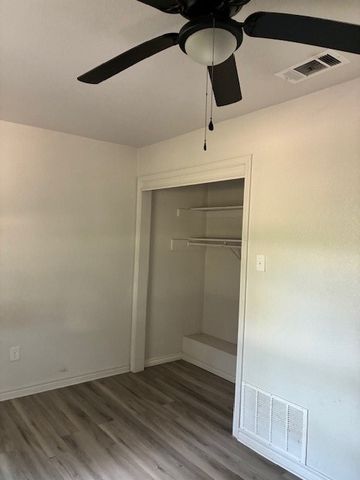 120 Pierce Drive, Mabank, TX 75156