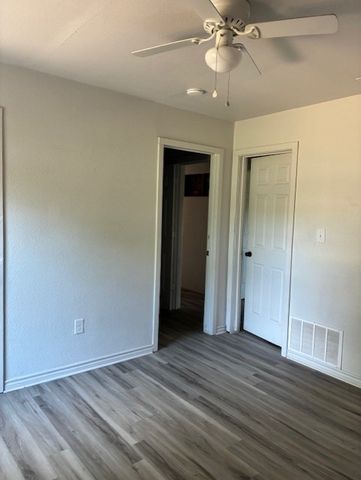 120 Pierce Drive, Mabank, TX 75156