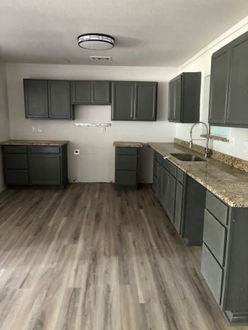 120 Pierce Drive, Mabank, TX 75156