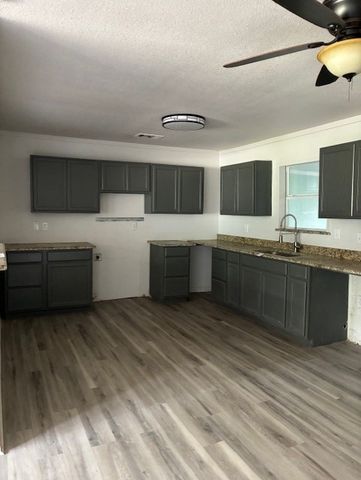 120 Pierce Drive, Mabank, TX 75156