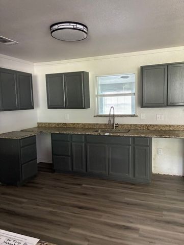 120 Pierce Drive, Mabank, TX 75156