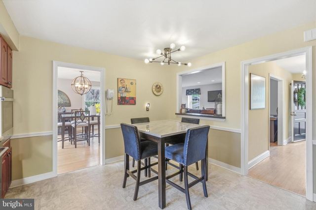 329 DEVONSHIRE RD, Devon, PA 19333