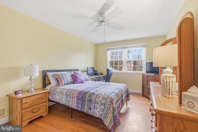 329 DEVONSHIRE RD, Devon, PA 19333