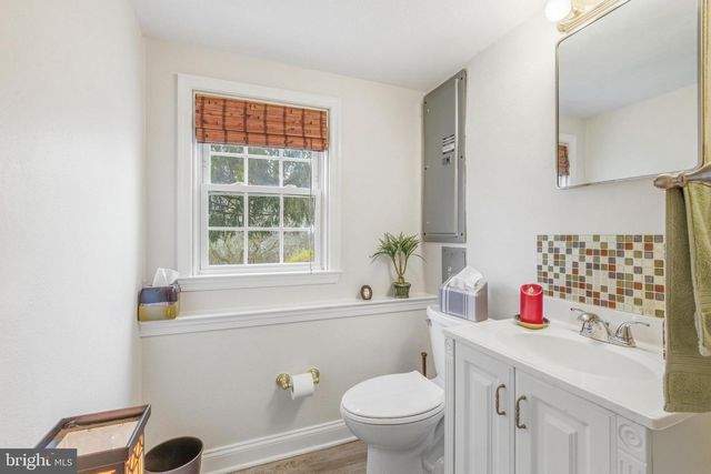 329 DEVONSHIRE RD, Devon, PA 19333