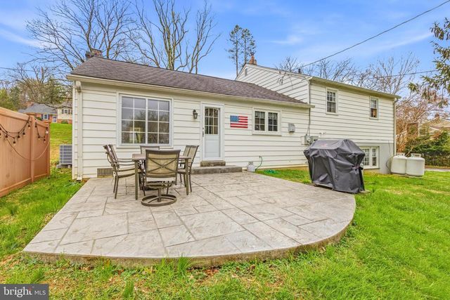 329 DEVONSHIRE RD, Devon, PA 19333