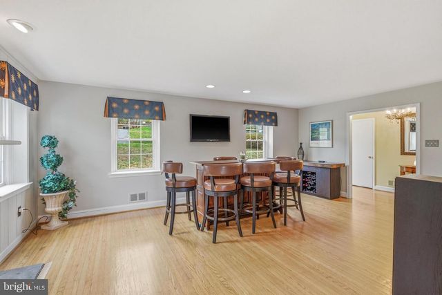 329 DEVONSHIRE RD, Devon, PA 19333
