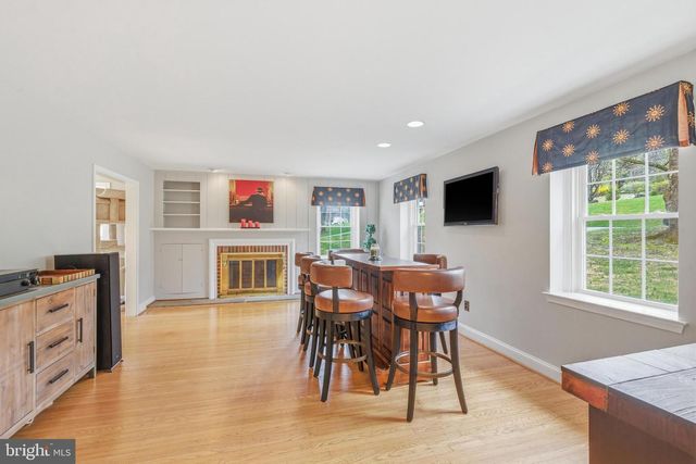 329 DEVONSHIRE RD, Devon, PA 19333