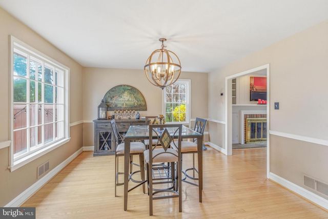 329 DEVONSHIRE RD, Devon, PA 19333
