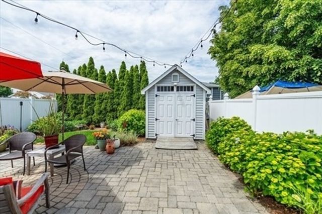 689 Nantasket Ave August, Hull, MA 02045