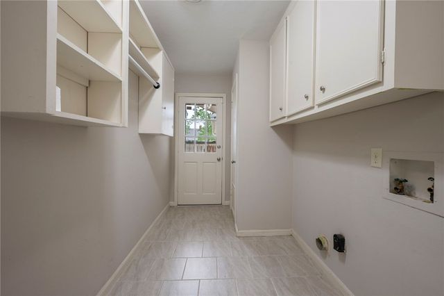 3807 Oak Ridge Drive, Bryan, TX 77802
