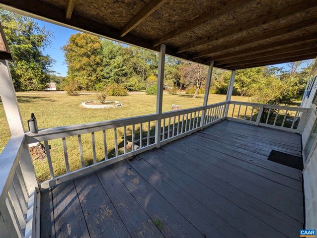 454 KENTS MILL RD, Louisa, VA 23093
