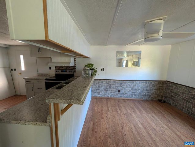 454 KENTS MILL RD, Louisa, VA 23093