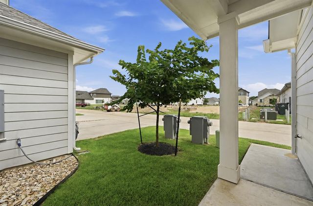 513 Burlington DR B, Buda, TX 78610
